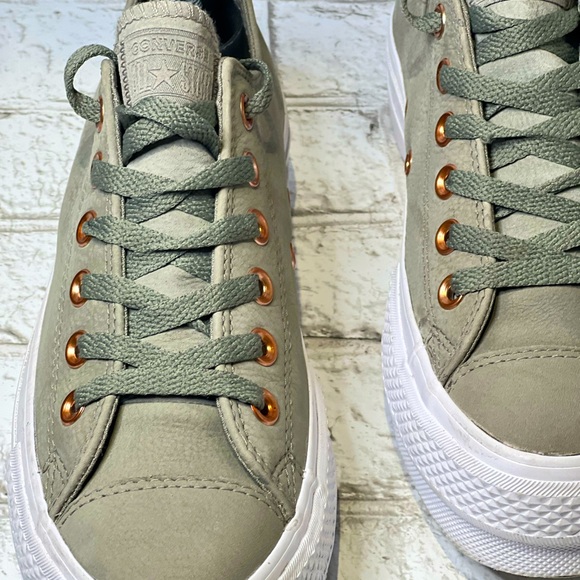 🍀Chuck Taylor All Star Leather Platform Sneaker - Picture 3 of 10